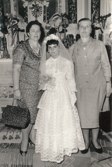 Trieste, year unknown. Rafaella Bortul, Gracijela Bortul and Dalla Belulović.